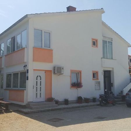 Guest House Dijana Krk Town Εξωτερικό φωτογραφία