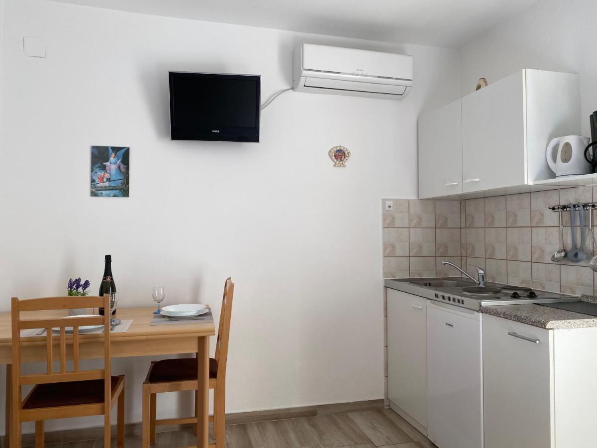 Guest House Dijana Krk Town Εξωτερικό φωτογραφία