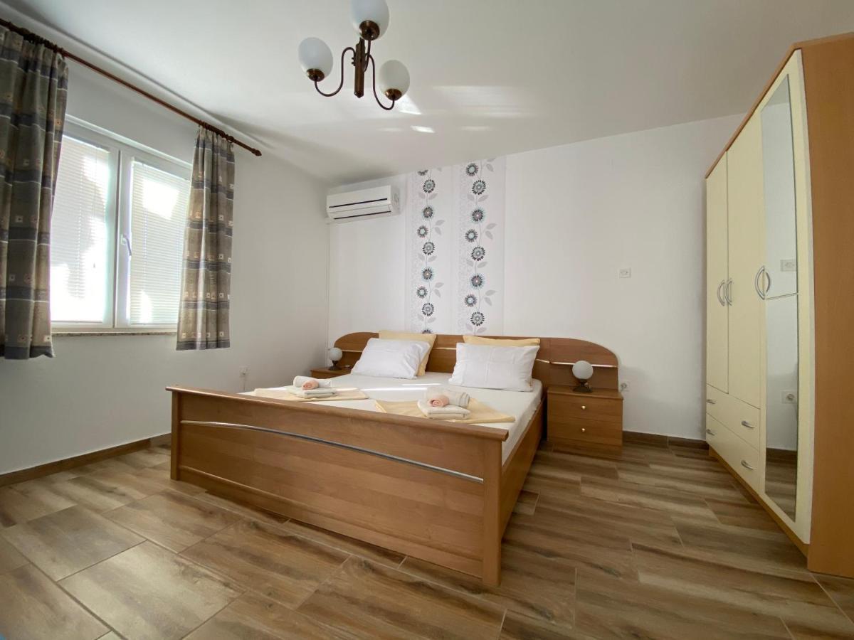 Guest House Dijana Krk Town Εξωτερικό φωτογραφία