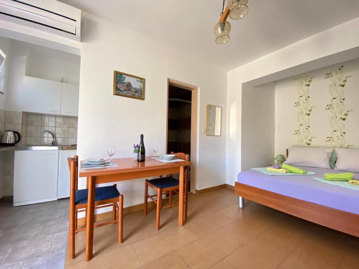 Guest House Dijana Krk Town Εξωτερικό φωτογραφία