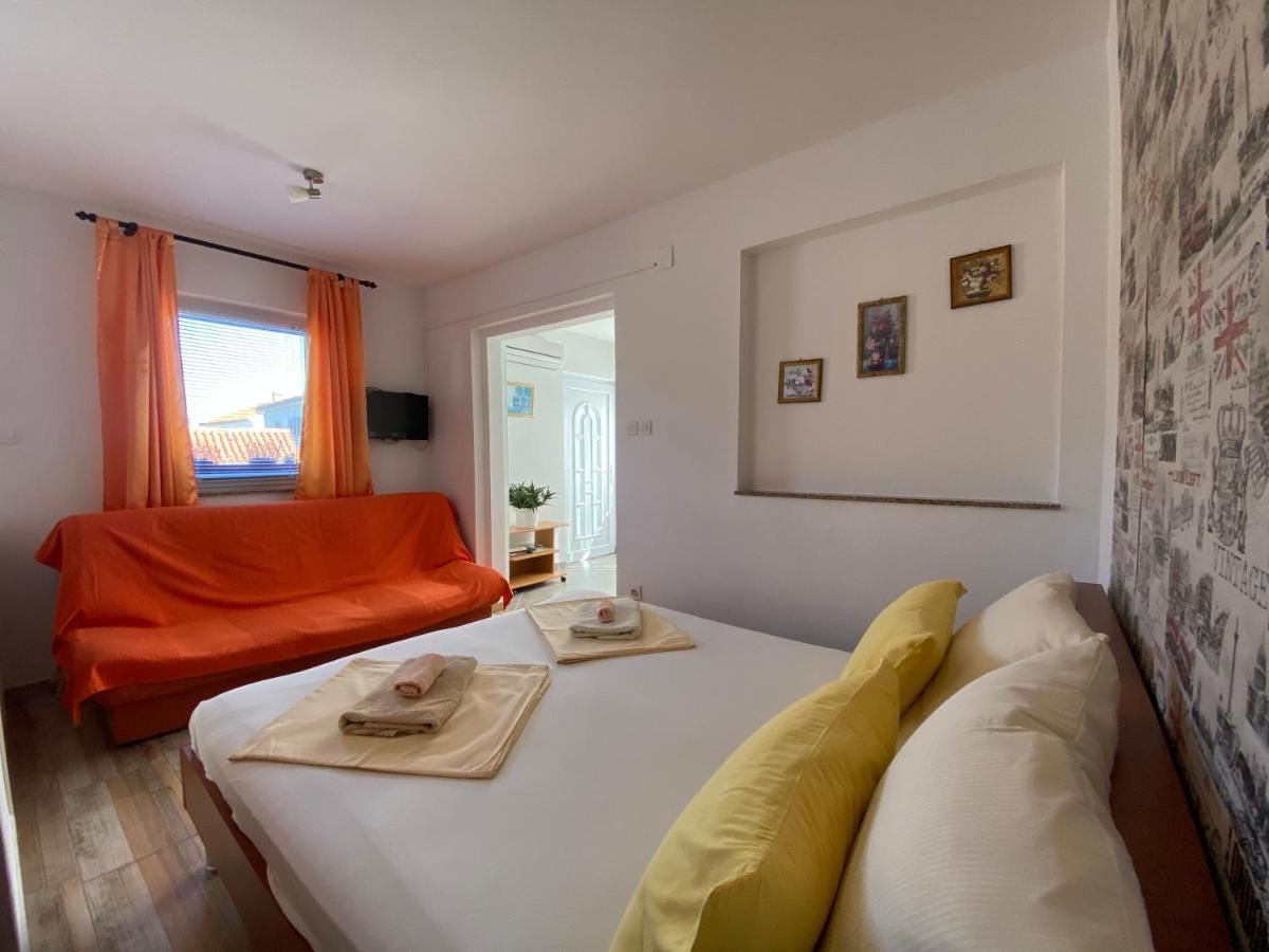 Guest House Dijana Krk Town Εξωτερικό φωτογραφία