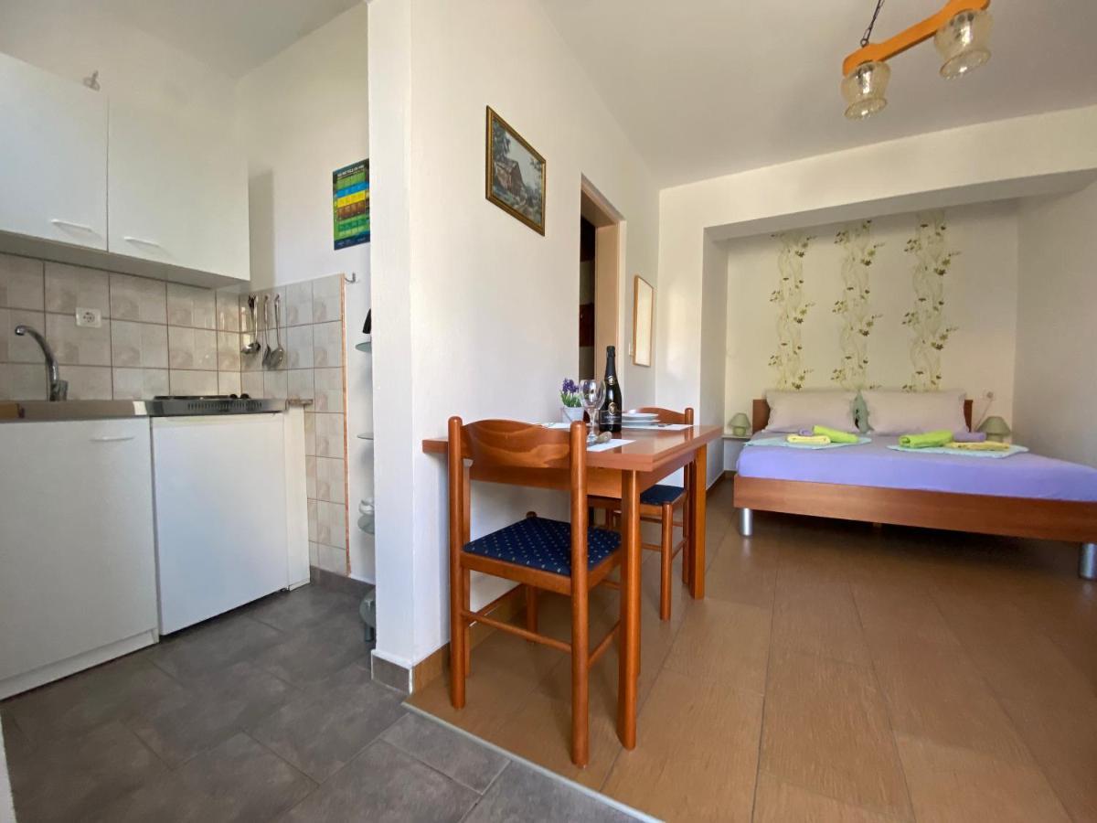 Guest House Dijana Krk Town Εξωτερικό φωτογραφία