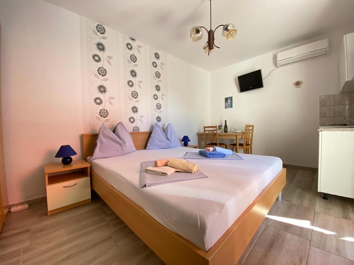 Guest House Dijana Krk Town Εξωτερικό φωτογραφία