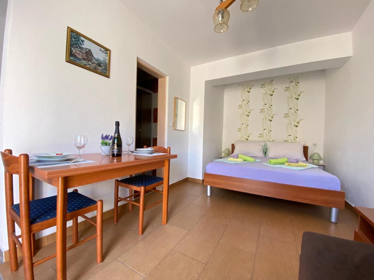 Guest House Dijana Krk Town Εξωτερικό φωτογραφία