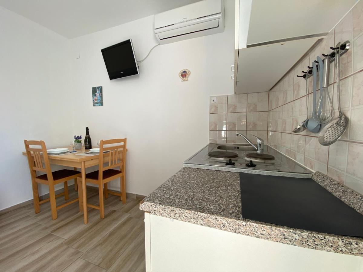 Guest House Dijana Krk Town Εξωτερικό φωτογραφία