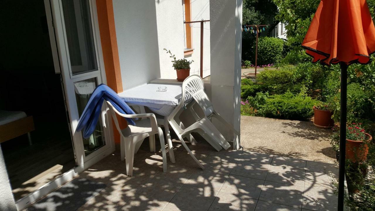 Guest House Dijana Krk Town Εξωτερικό φωτογραφία